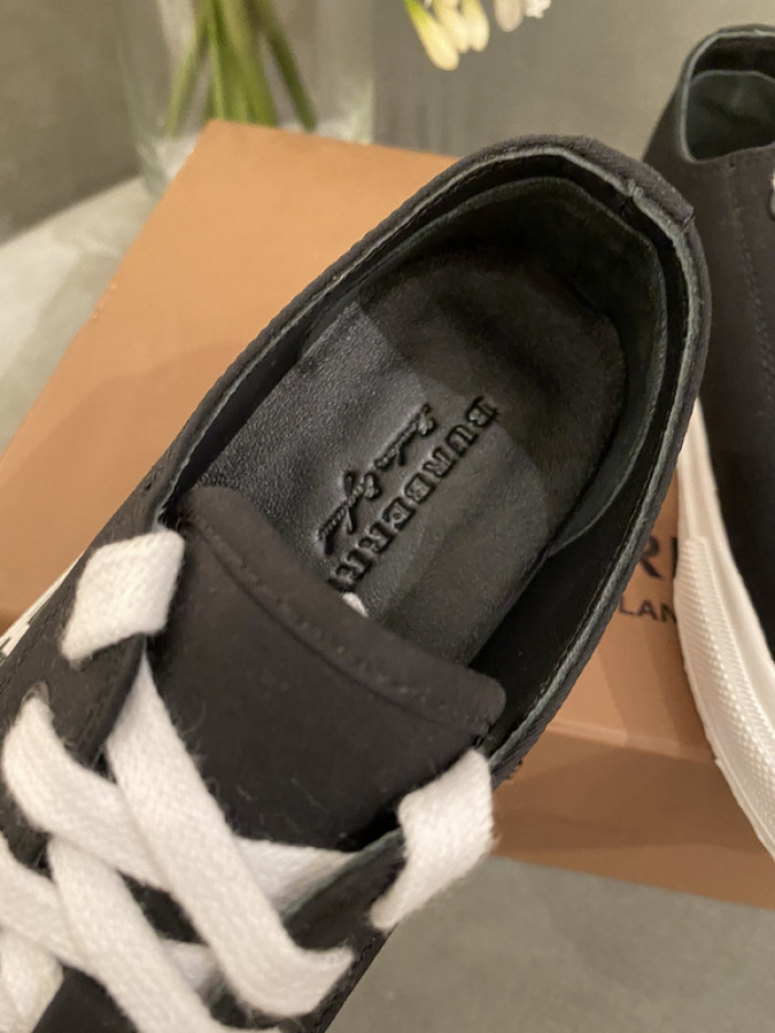 BUBERY SNEAKER