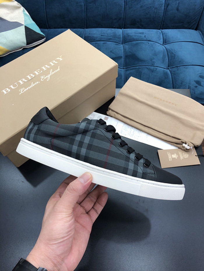 BUBERY SNEAKER