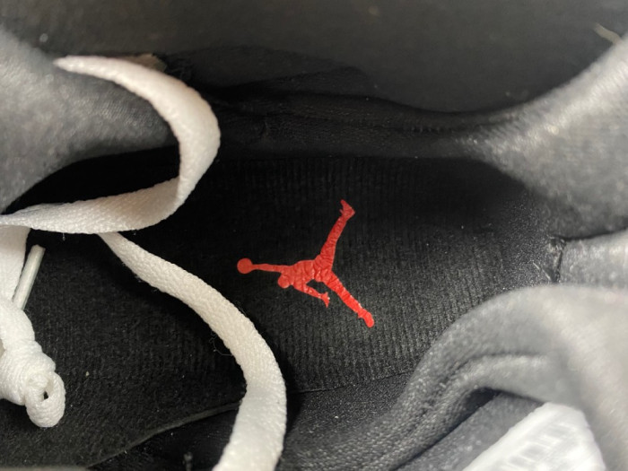 AIR JORDAN 8 RETRO QUAI 54 AJ8 305381-103