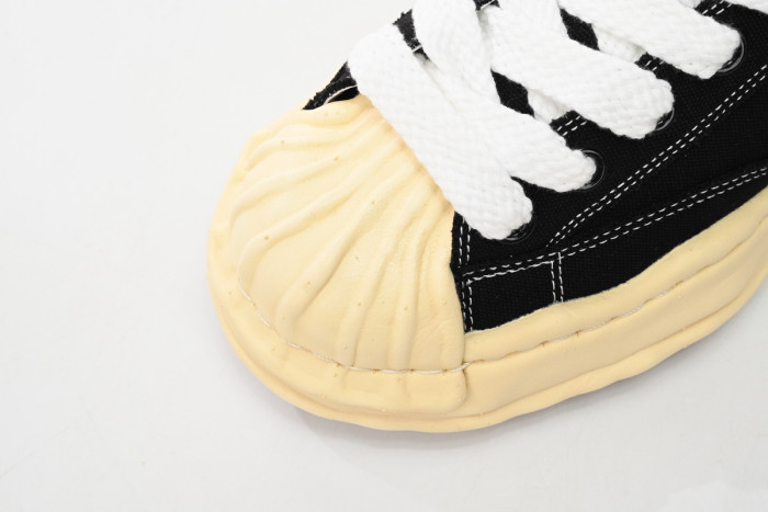 MIHARA YASUHIRO BLACK AND WHITE CHARACTERS MY7